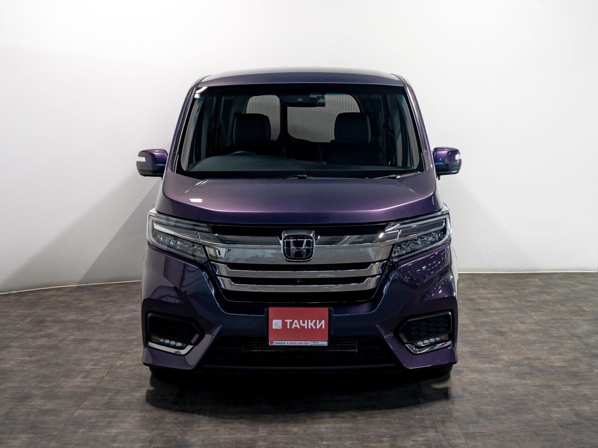 Honda Stepwgn 2019 - фото автомобиля