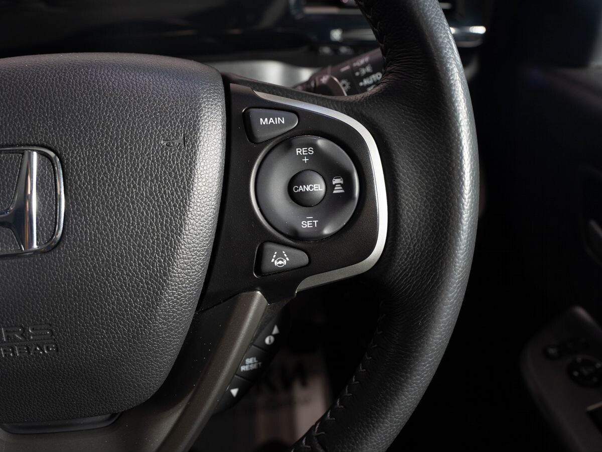 Honda Stepwgn 2019 - фото автомобиля