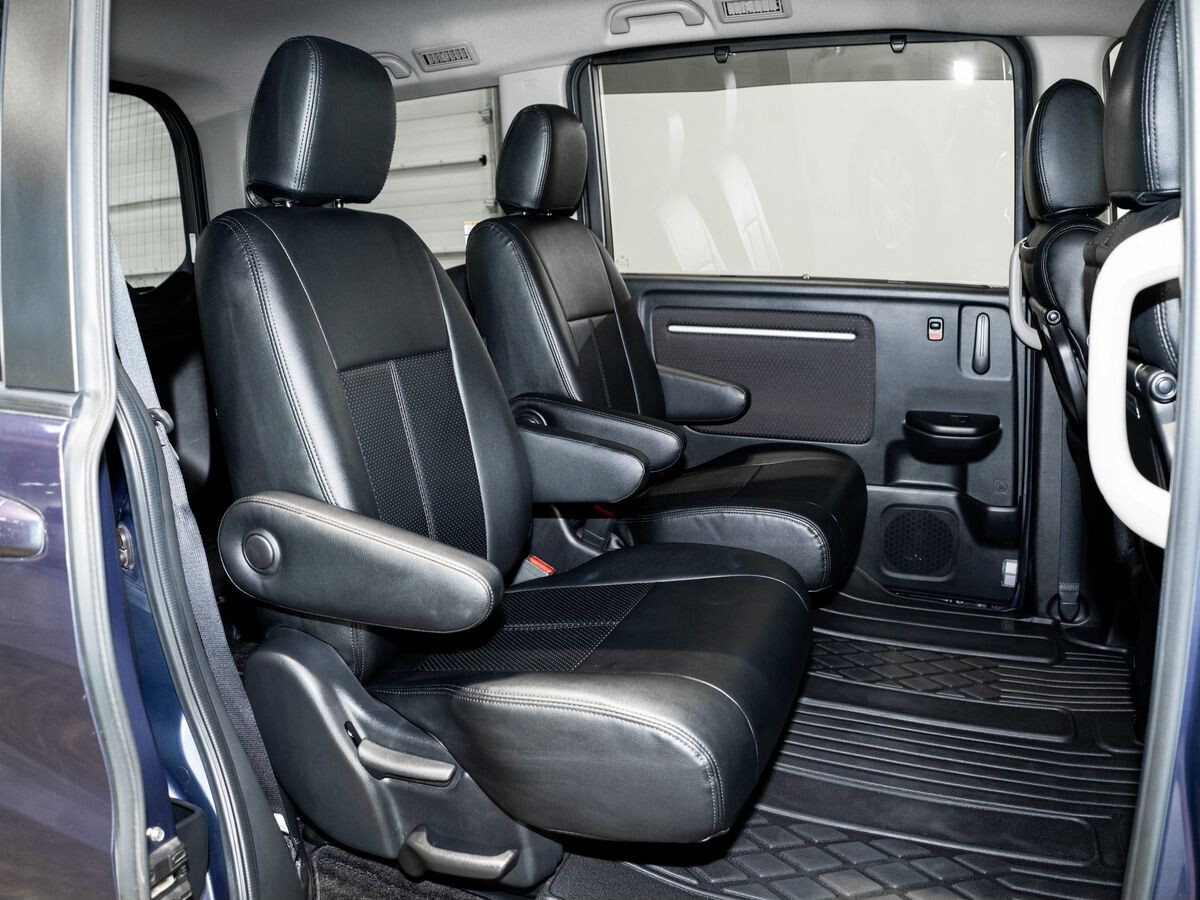 Honda Stepwgn 2019 - фото автомобиля