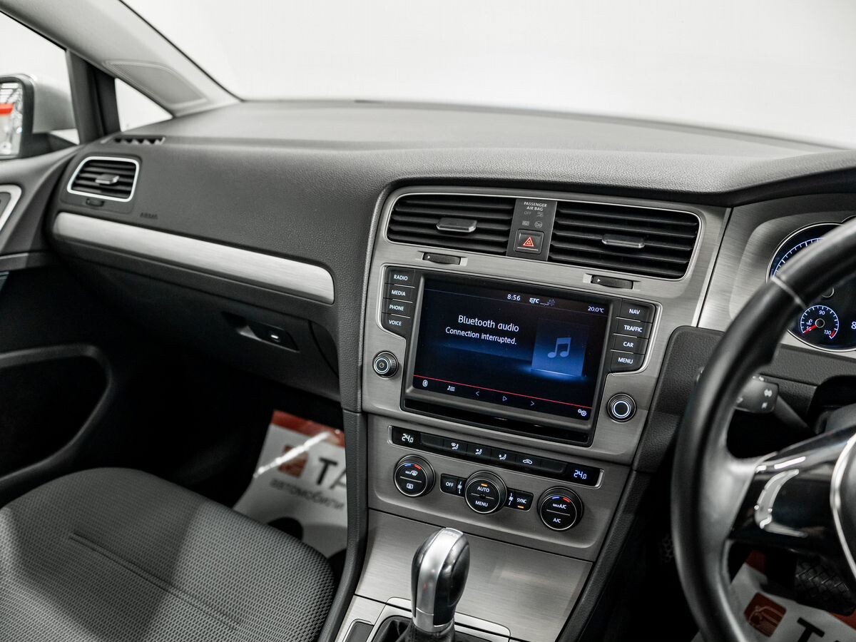 Volkswagen Golf 2015 - фото автомобиля