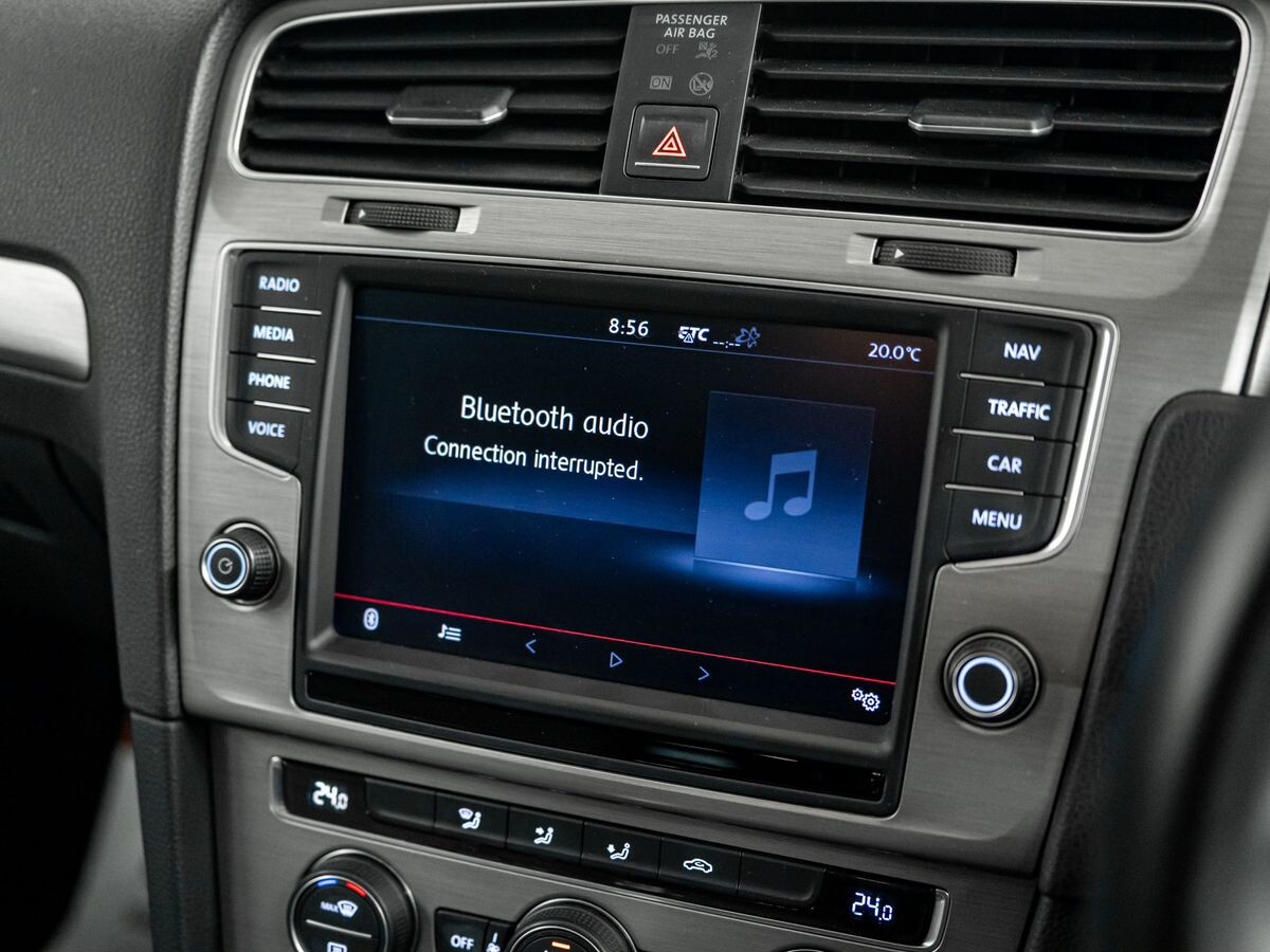 Volkswagen Golf 2015 - фото автомобиля