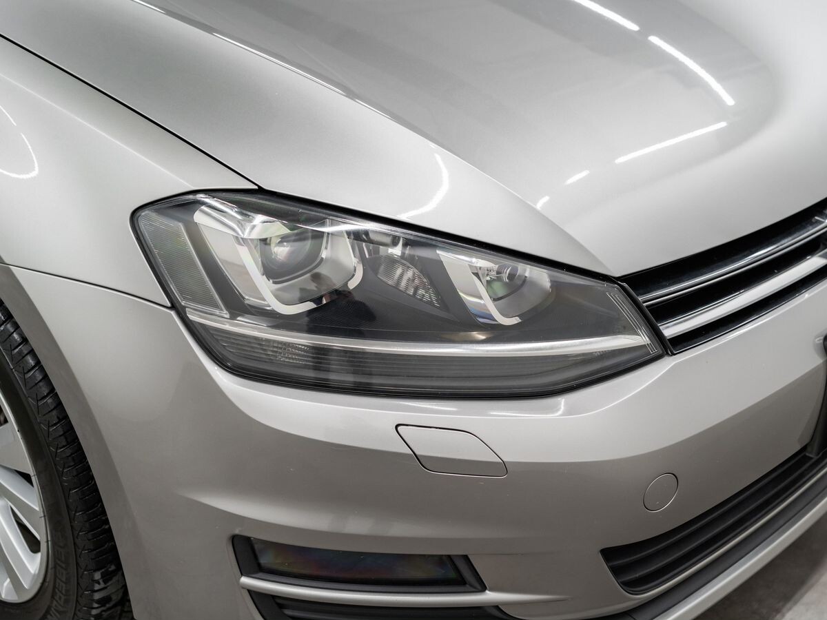 Volkswagen Golf 2015 - фото автомобиля