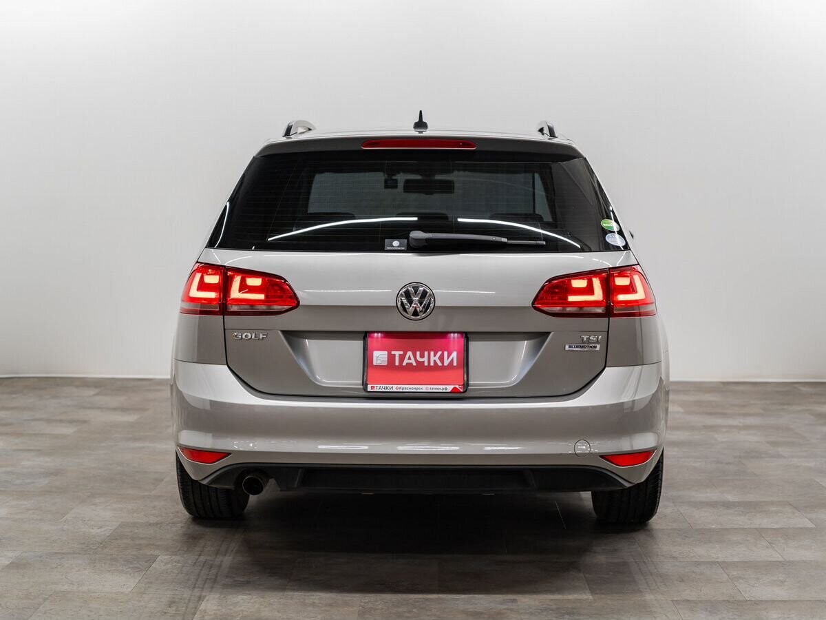 Volkswagen Golf 2015 - фото автомобиля