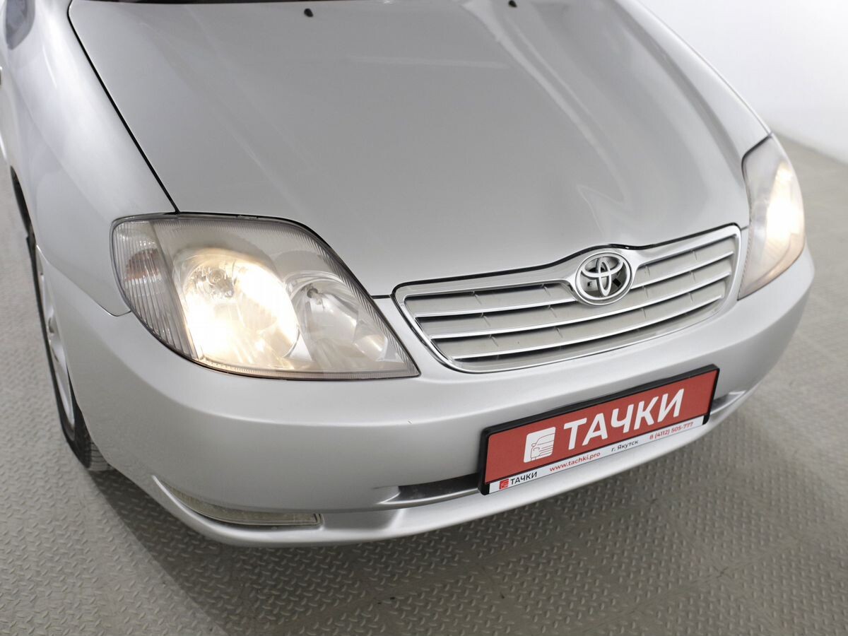 Toyota Corolla 2003 - фото автомобиля
