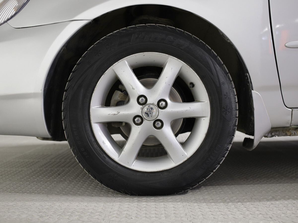 Toyota Corolla 2003 - фото автомобиля