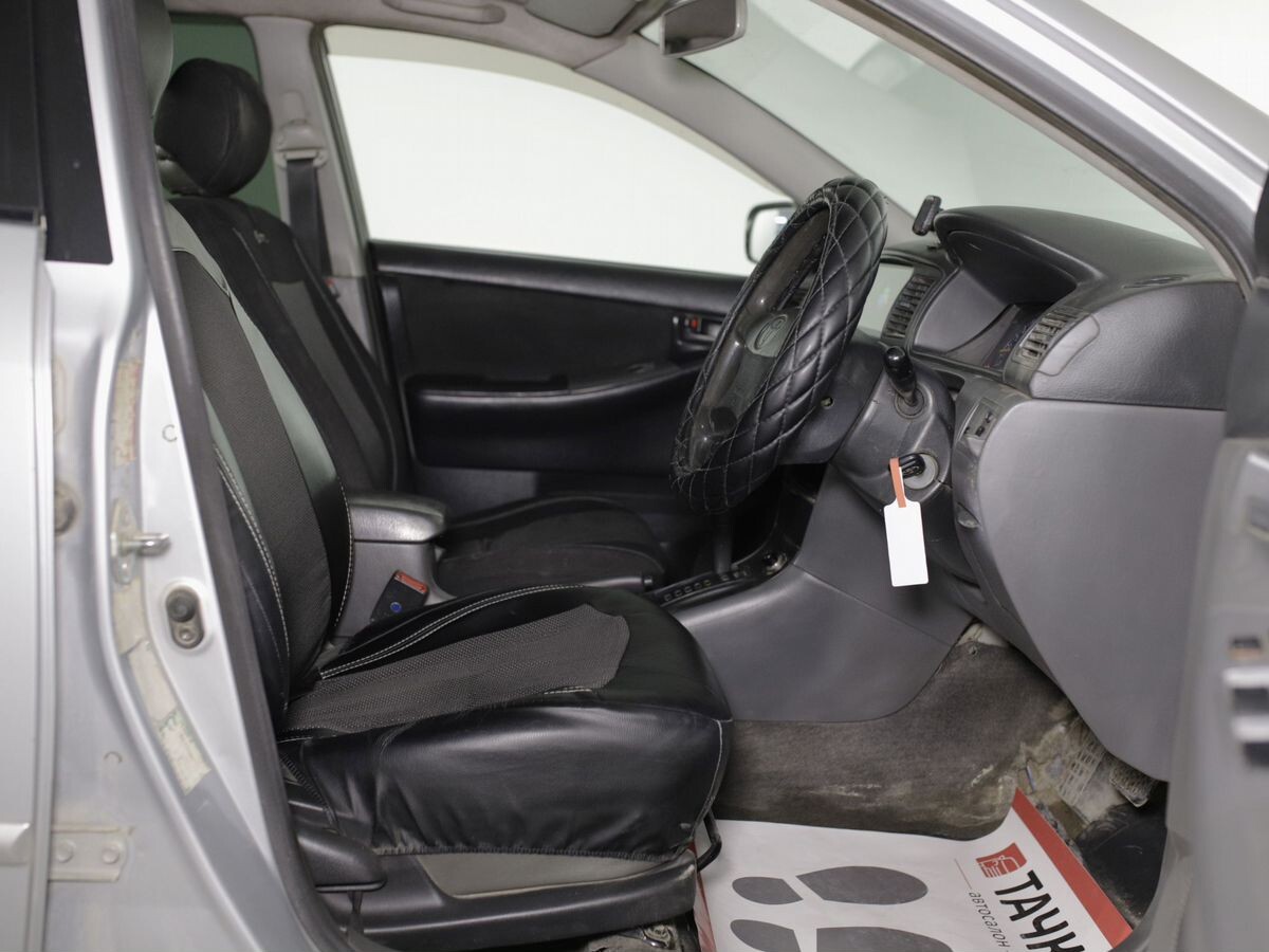 Toyota Corolla 2003 - фото автомобиля