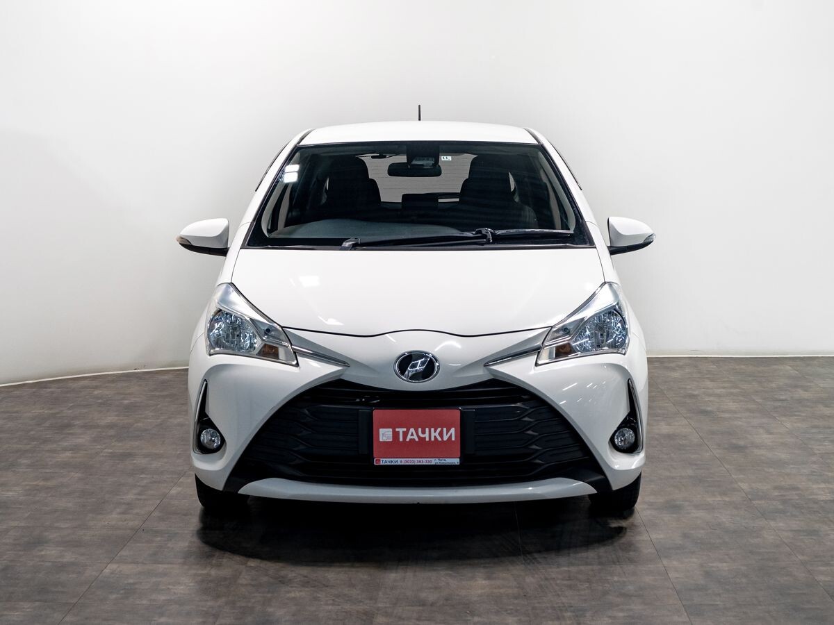 Toyota Vitz 2018 - фото автомобиля