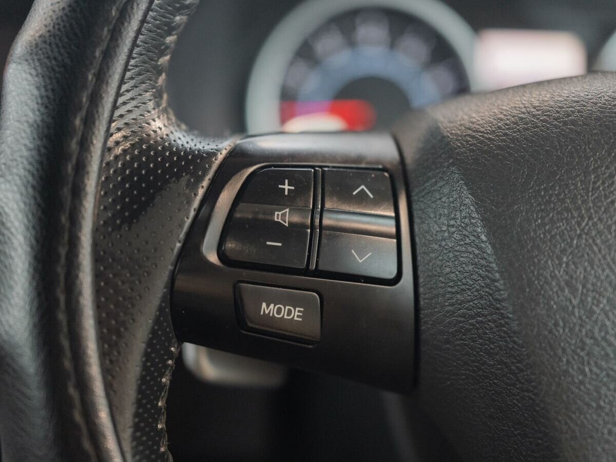 Toyota Wish 2009 - фото автомобиля