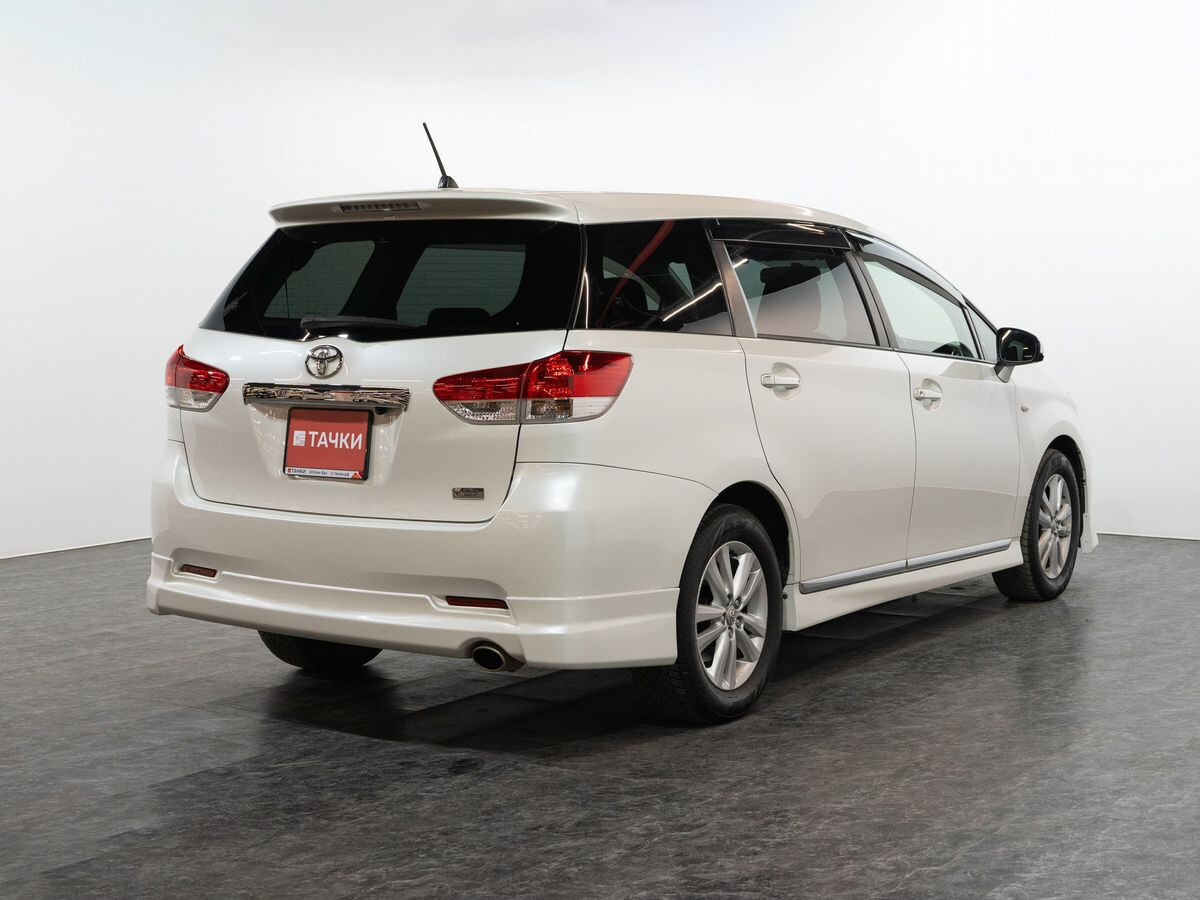Toyota Wish 2009 - фото автомобиля