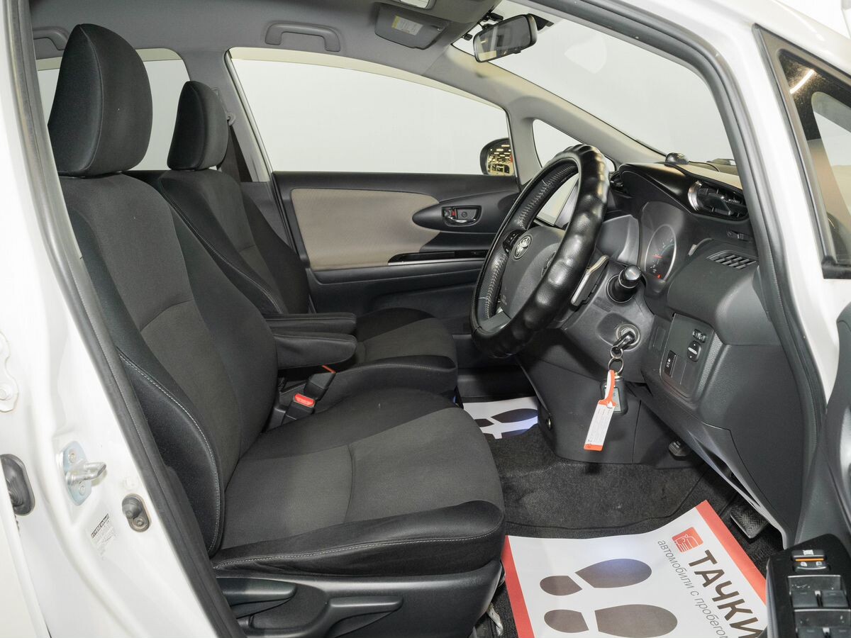 Toyota Wish 2009 - фото автомобиля