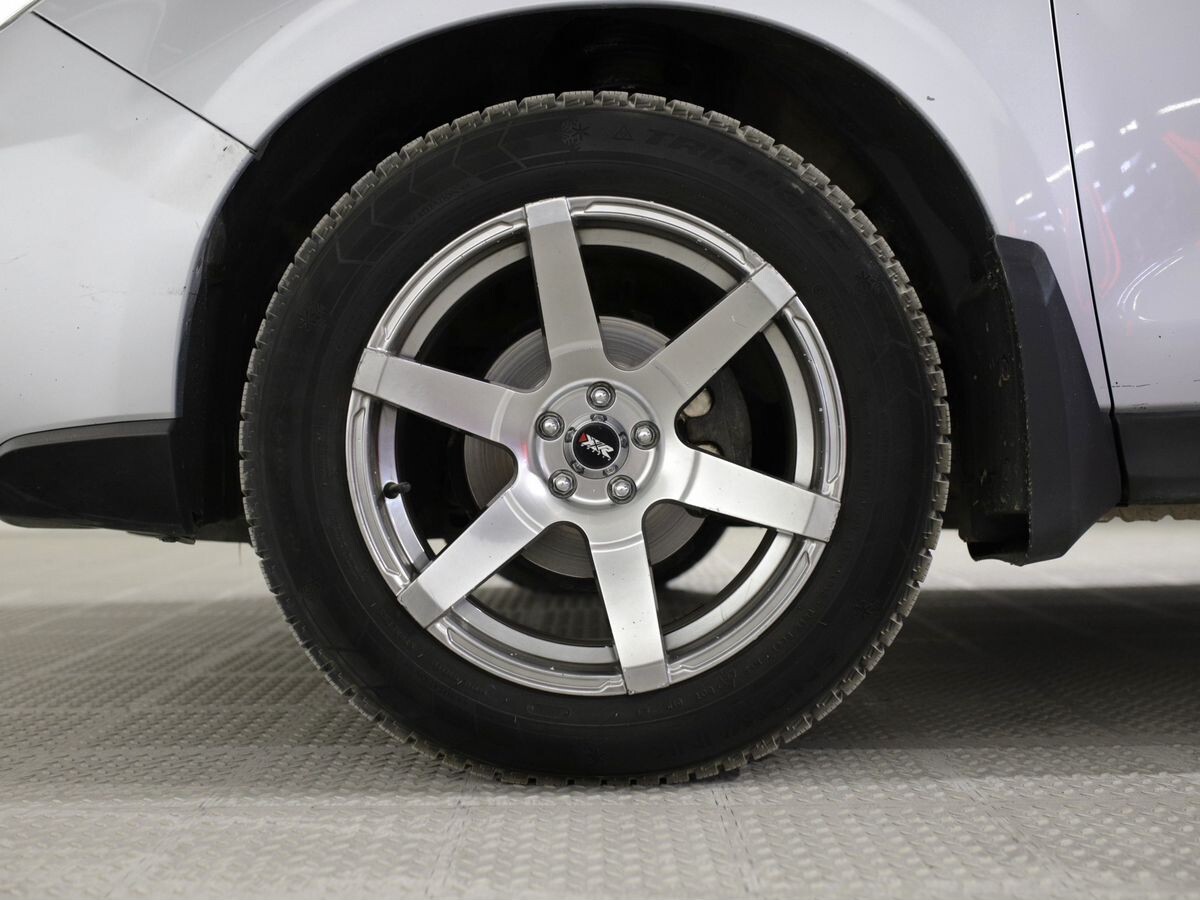Subaru Forester 2014 - фото автомобиля