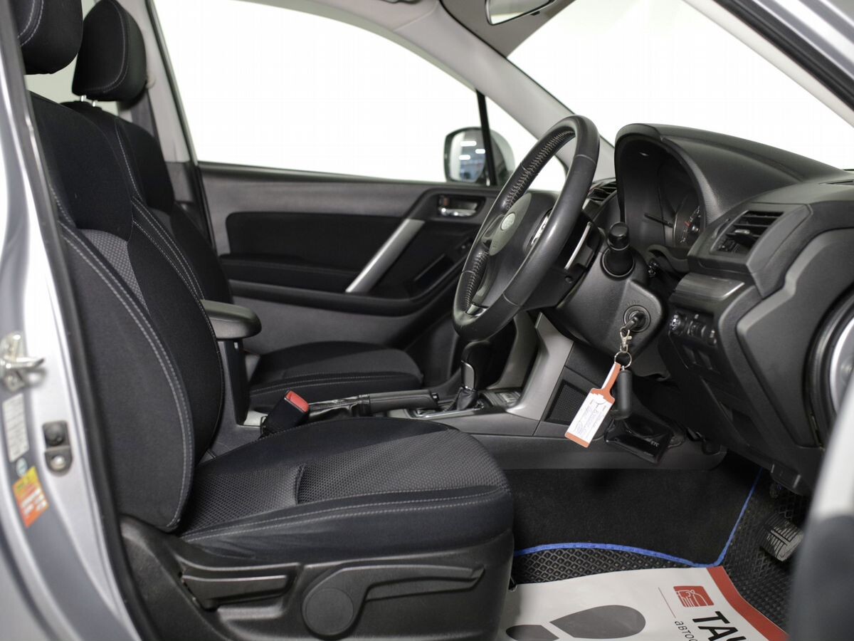 Subaru Forester 2014 - фото автомобиля