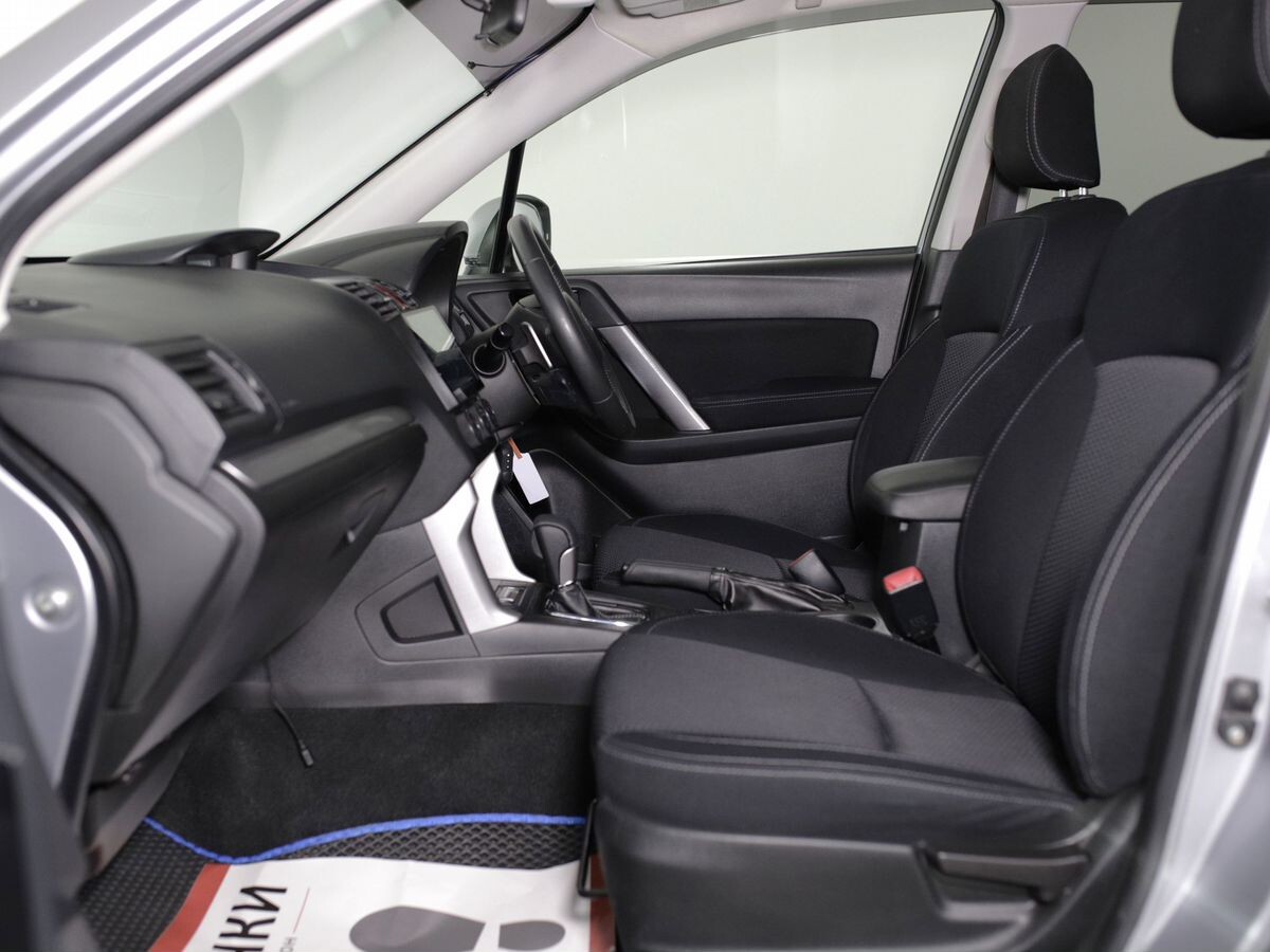 Subaru Forester 2014 - фото автомобиля