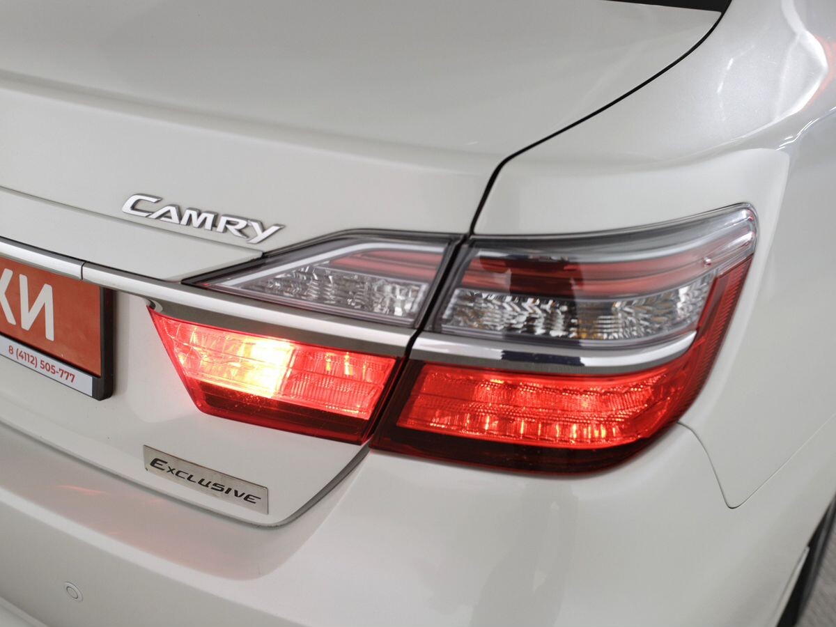 Toyota Camry 2017 - фото автомобиля