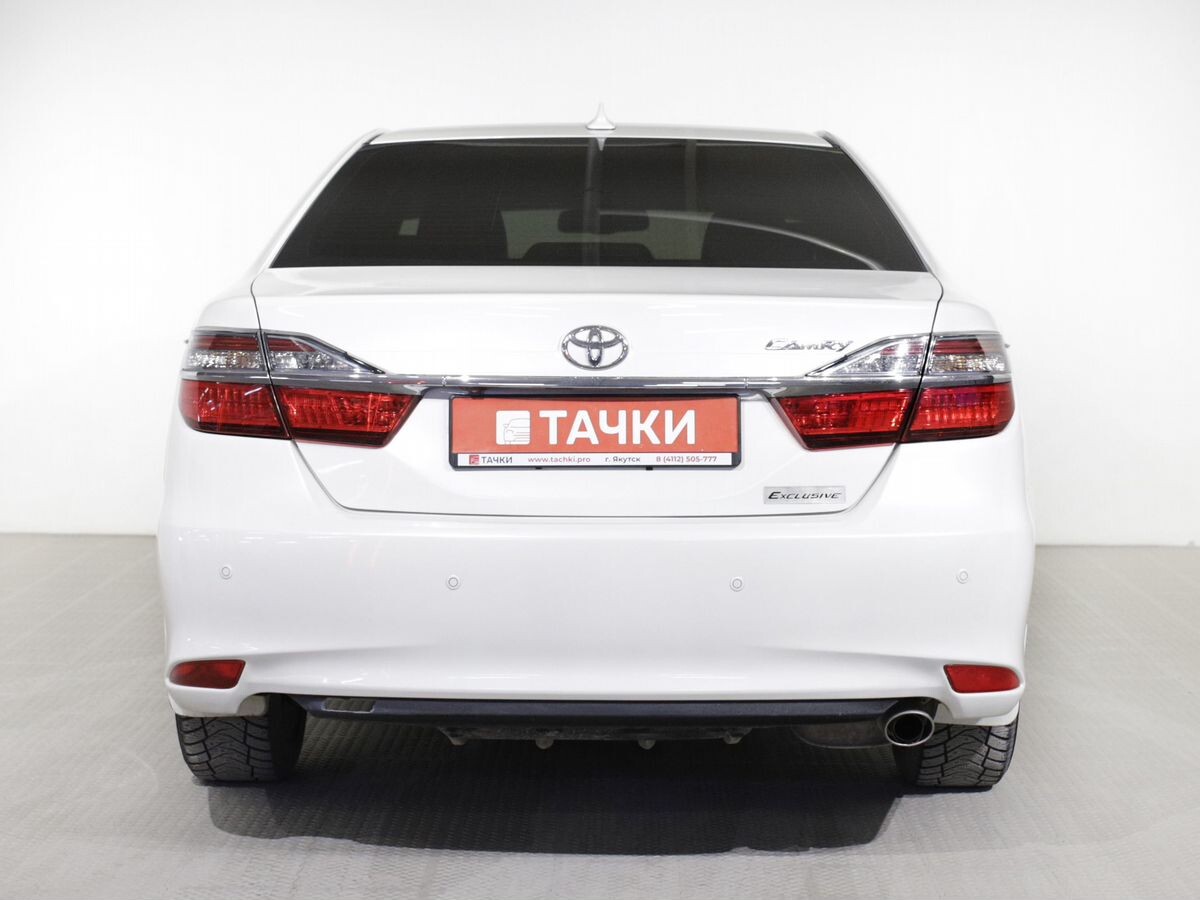 Toyota Camry 2017 - фото автомобиля