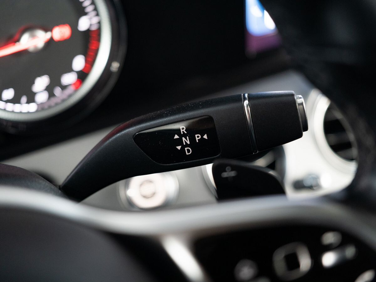 Mercedes-Benz E-Class 2019 - фото автомобиля