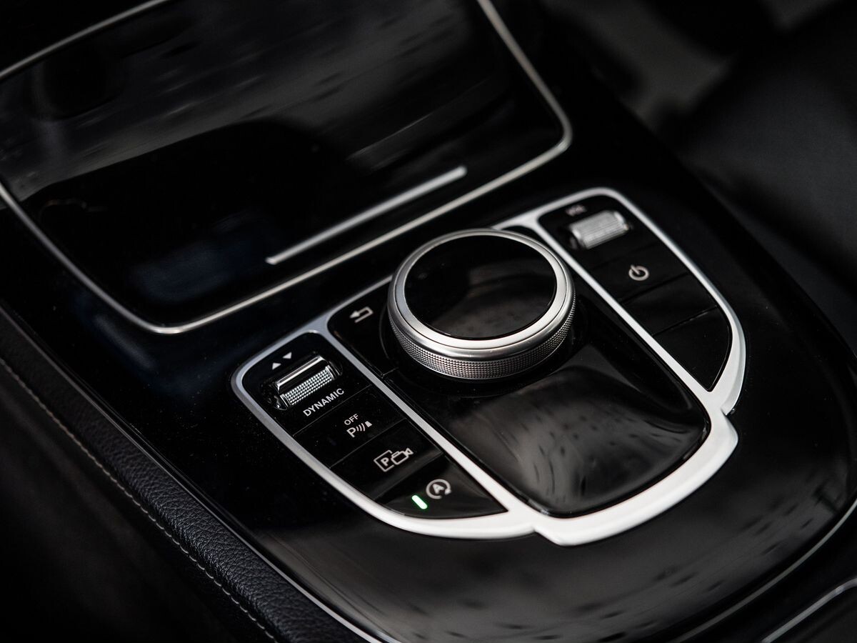 Mercedes-Benz E-Class 2019 - фото автомобиля