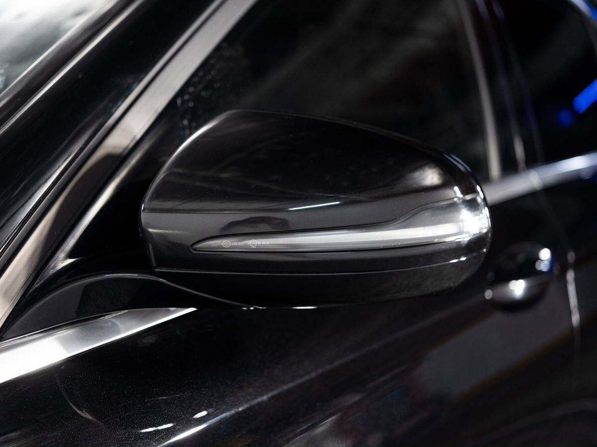 Mercedes-Benz E-Class 2019 - фото автомобиля