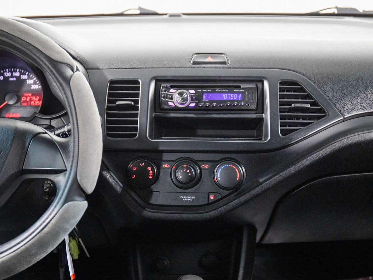 Kia Picanto 2011 - фото автомобиля
