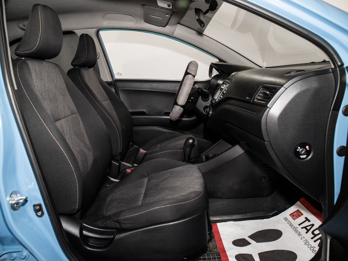 Kia Picanto 2011 - фото автомобиля
