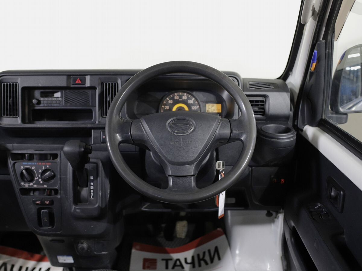 Daihatsu Hijet 2018 - фото автомобиля