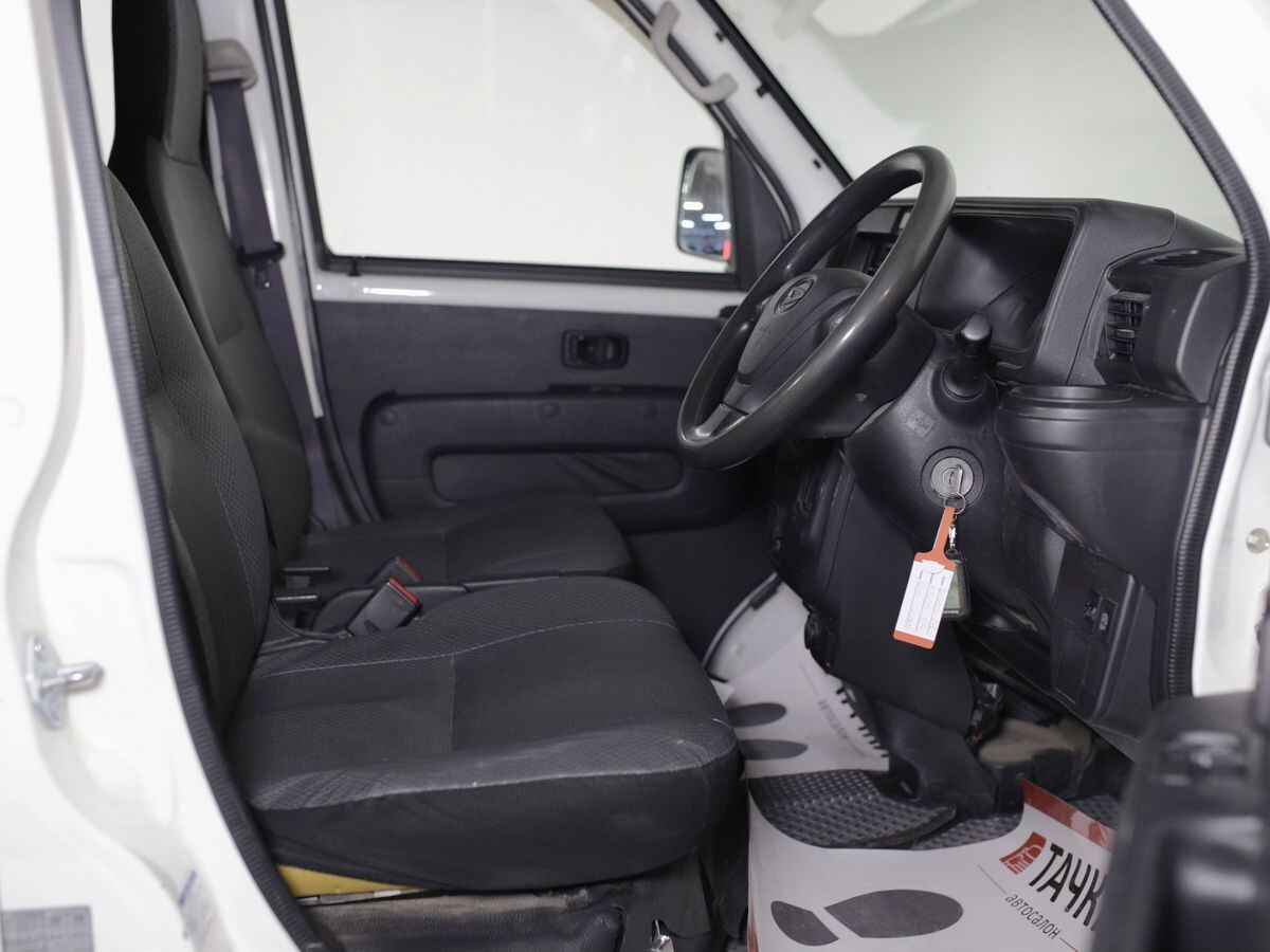 Daihatsu Hijet 2018 - фото автомобиля