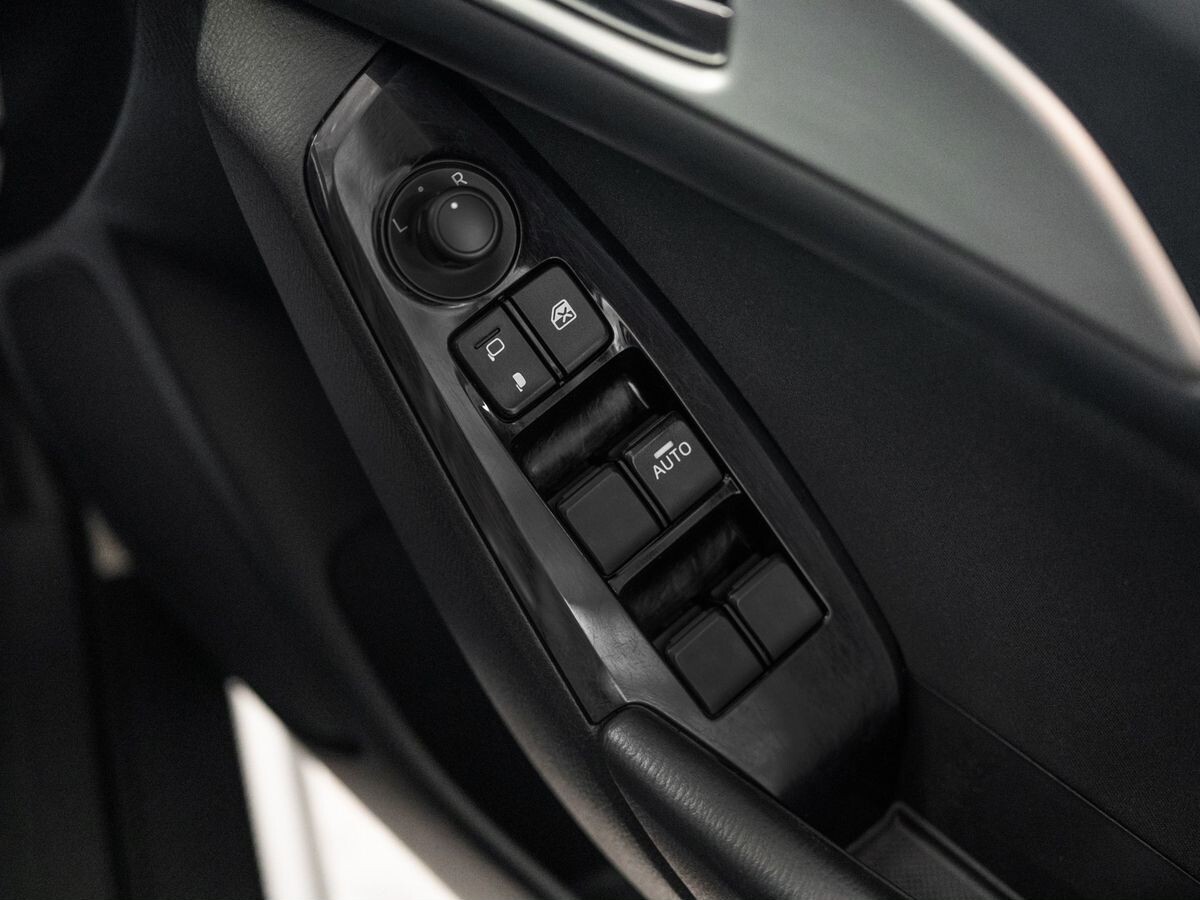 Mazda Axela 2018 - фото автомобиля
