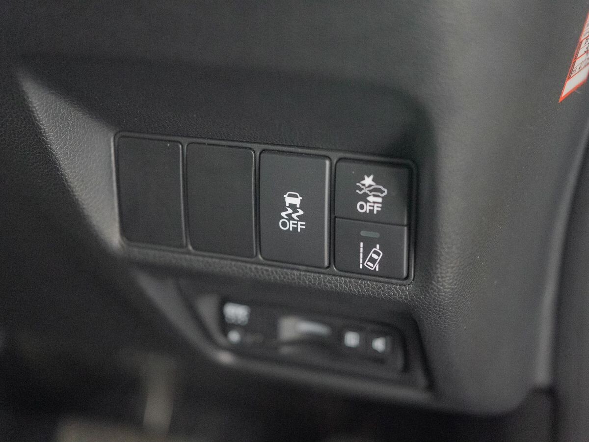 Honda Stepwgn 2018 - фото автомобиля