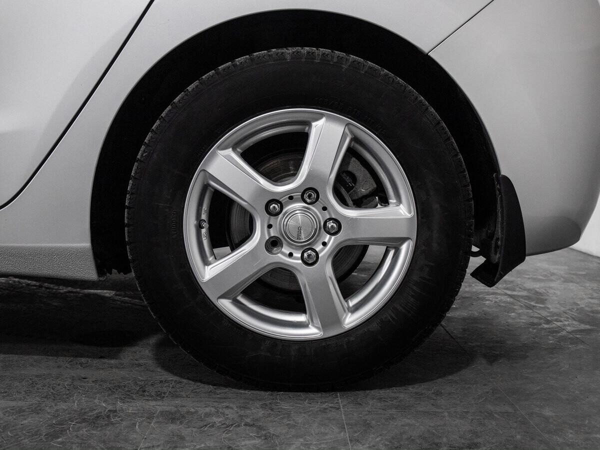 Hyundai i30 2015 - фото автомобиля