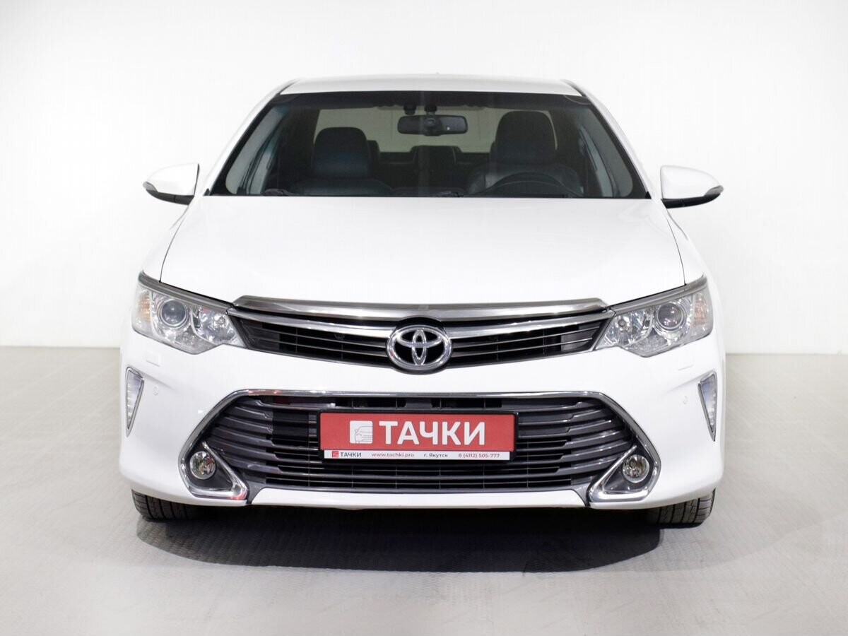 Toyota Camry 2015 - фото автомобиля