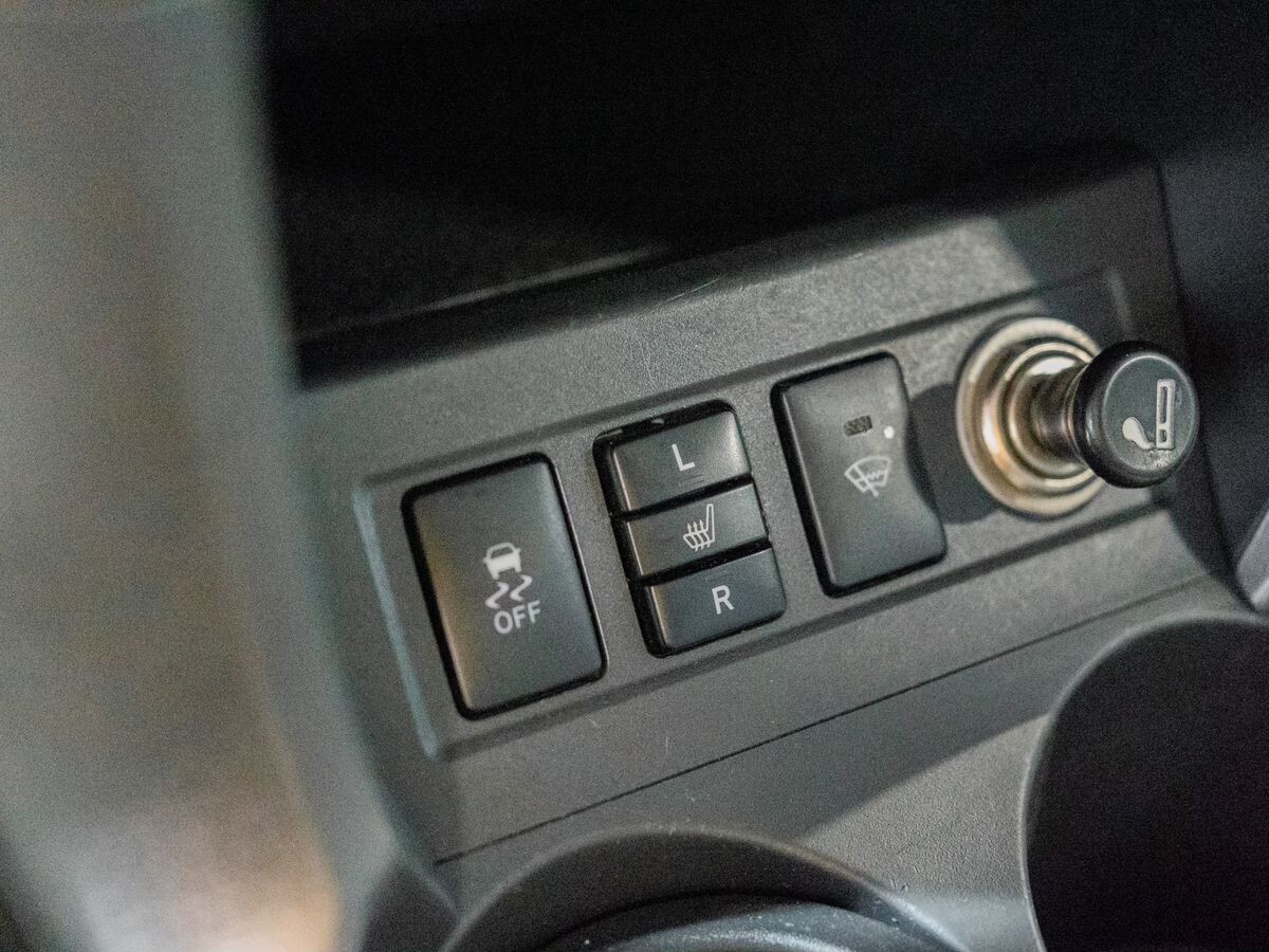 Toyota RAV4 2011 - фото автомобиля