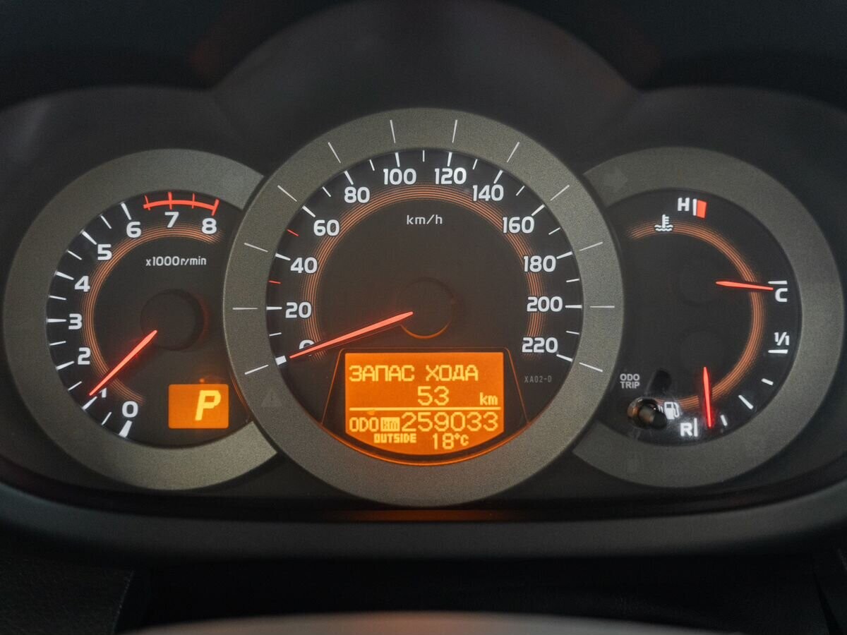 Toyota RAV4 2011 - фото автомобиля