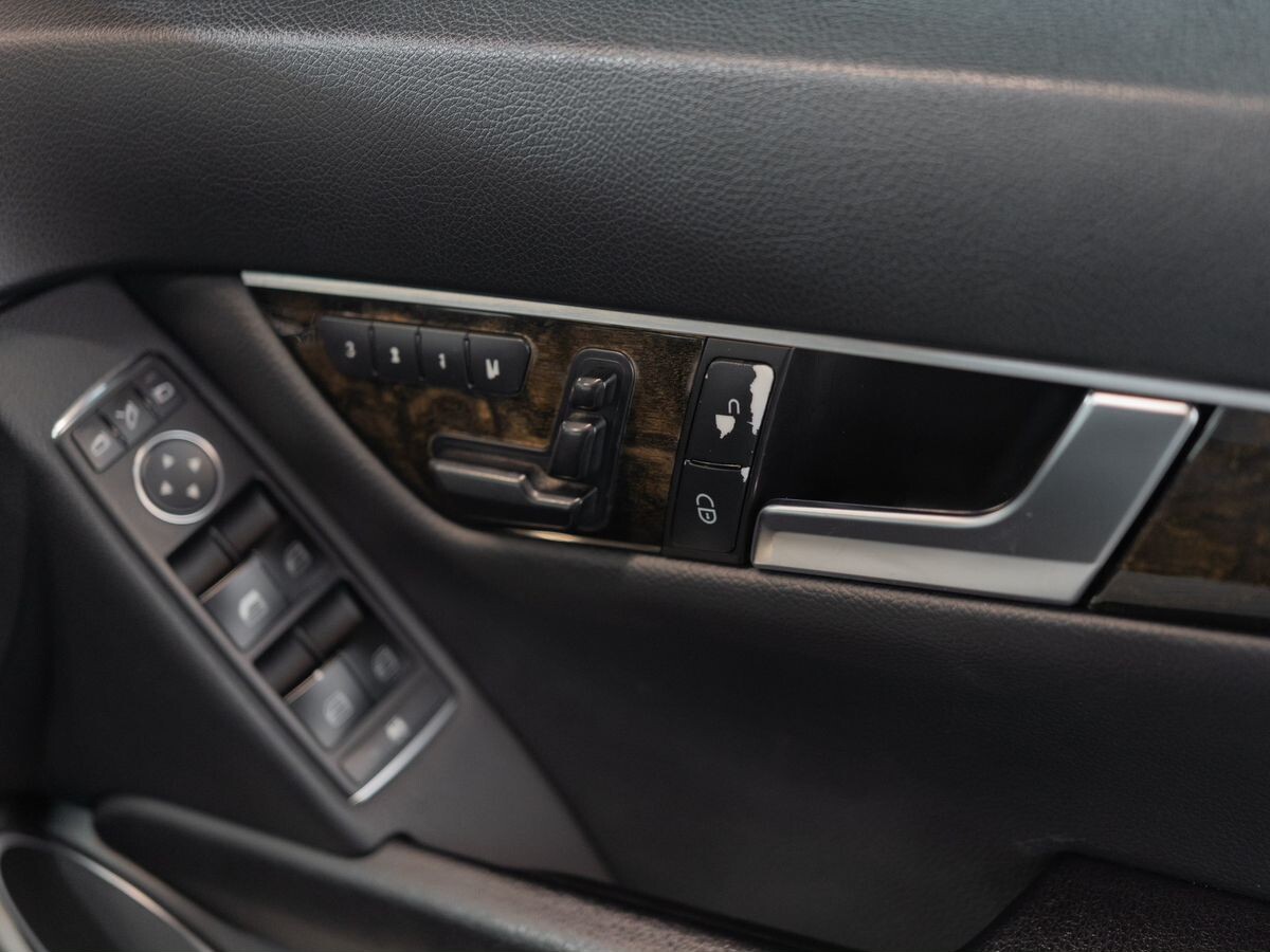 Mercedes-Benz C-Class 2012 - фото автомобиля