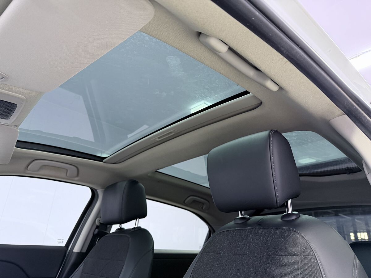 Honda Vezel 2023 - фото автомобиля