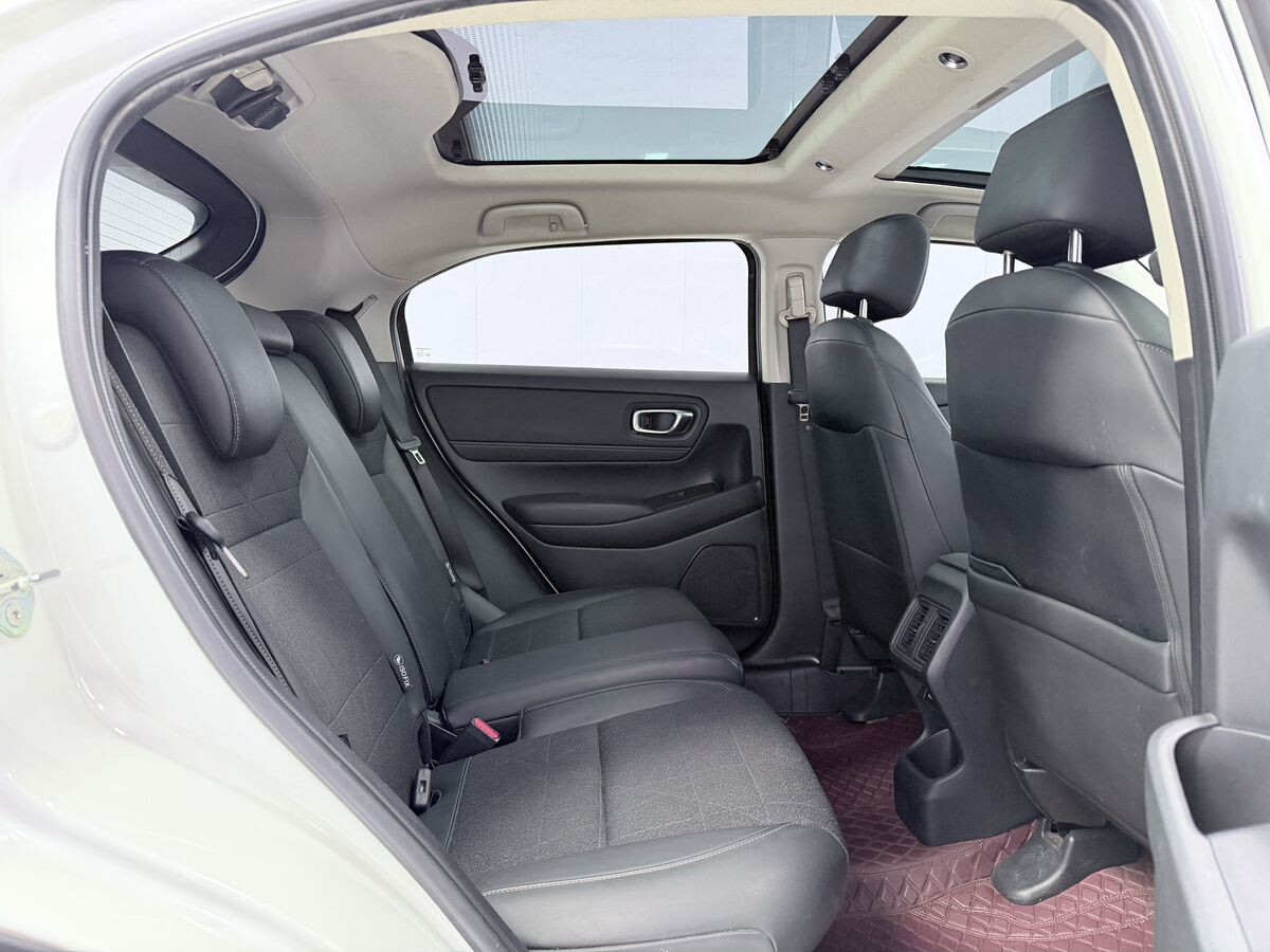 Honda Vezel 2023 - фото автомобиля