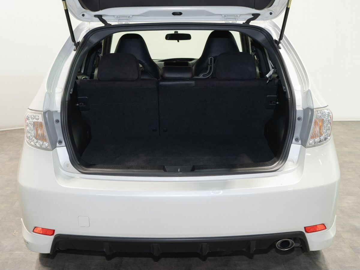 Subaru Impreza 2011 - фото автомобиля