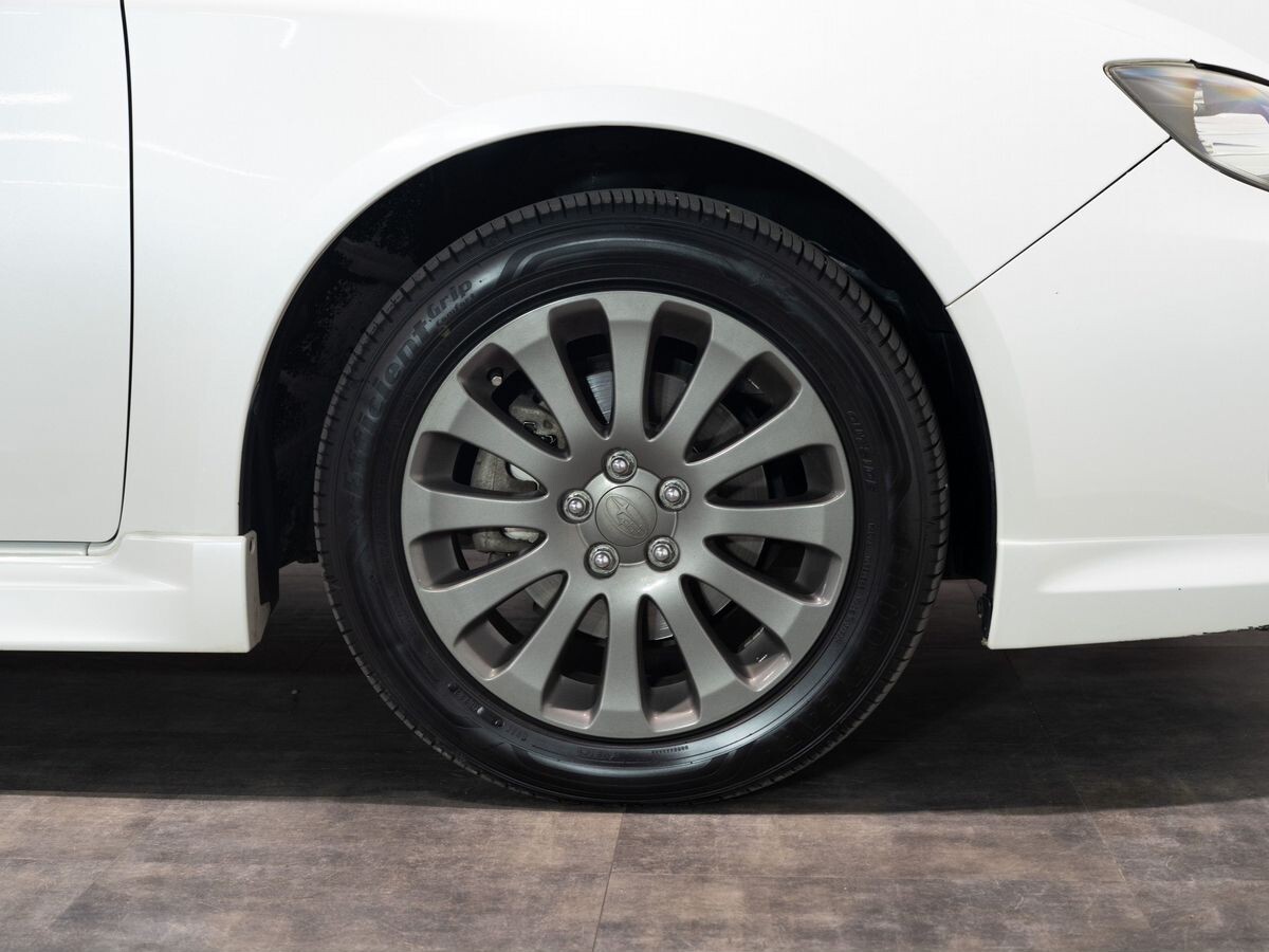Subaru Impreza 2011 - фото автомобиля