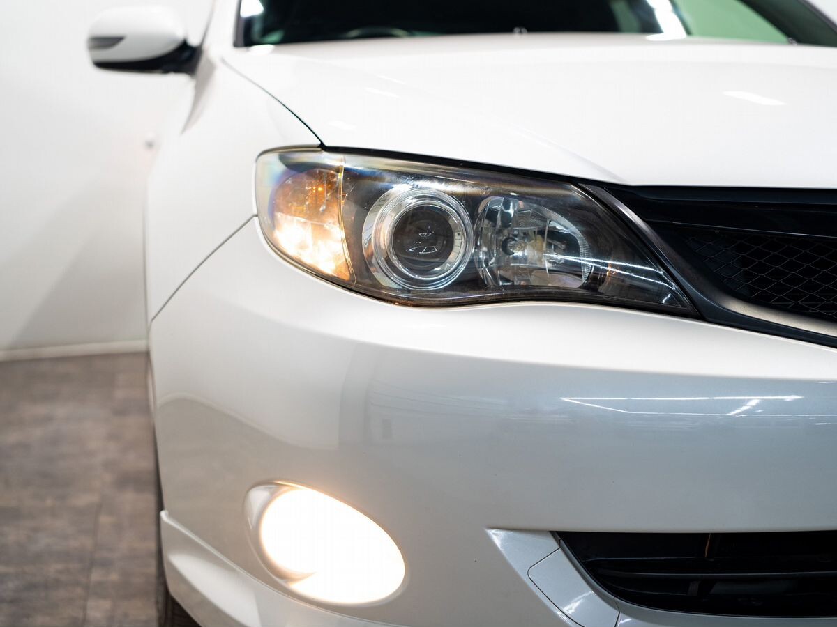 Subaru Impreza 2011 - фото автомобиля