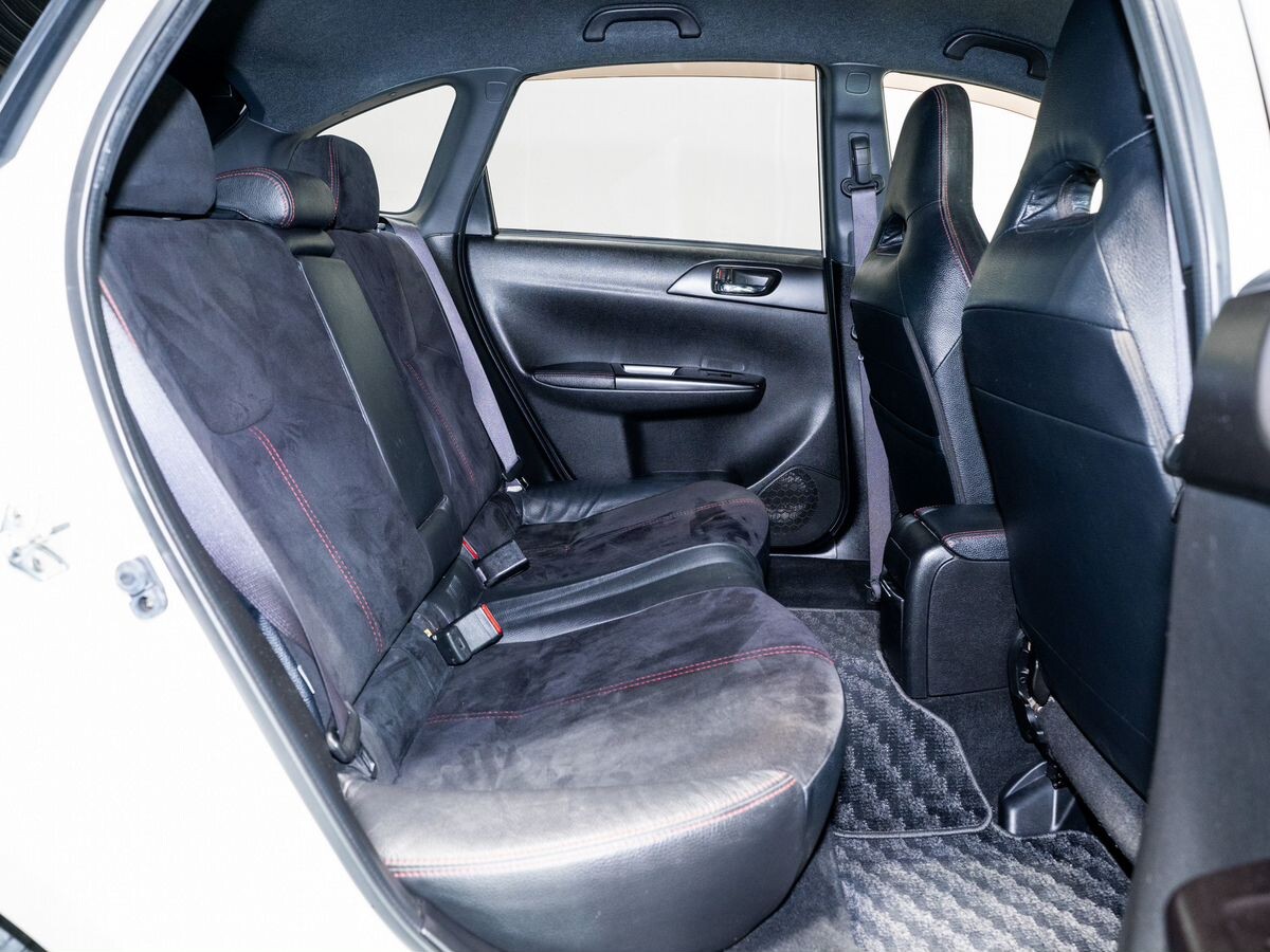 Subaru Impreza 2011 - фото автомобиля