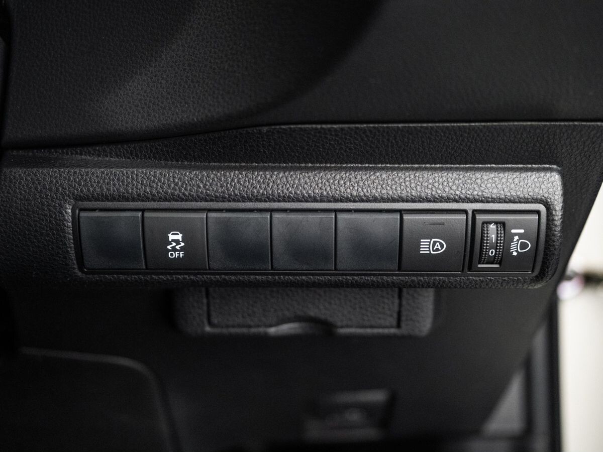 Toyota Corolla 2019 - фото автомобиля