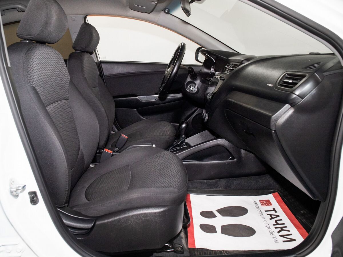 Kia Rio 2015 - фото автомобиля