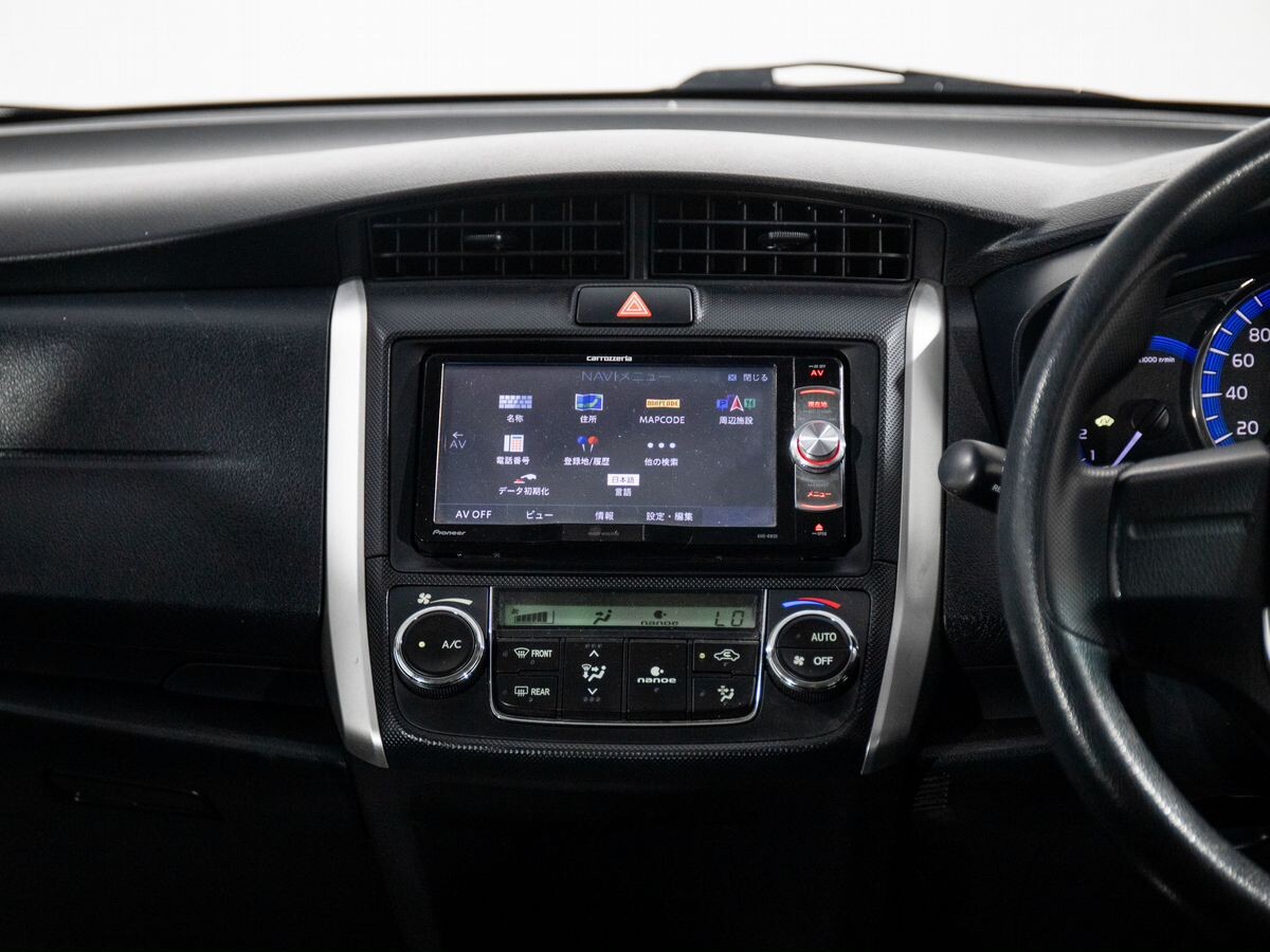 Toyota Corolla Fielder 2016 - фото автомобиля
