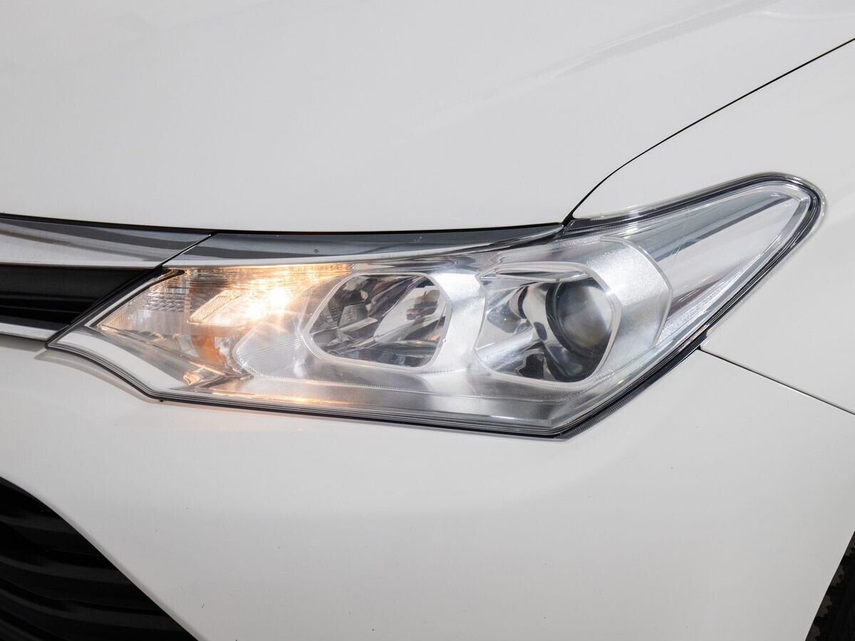 Toyota Corolla Fielder 2016 - фото автомобиля