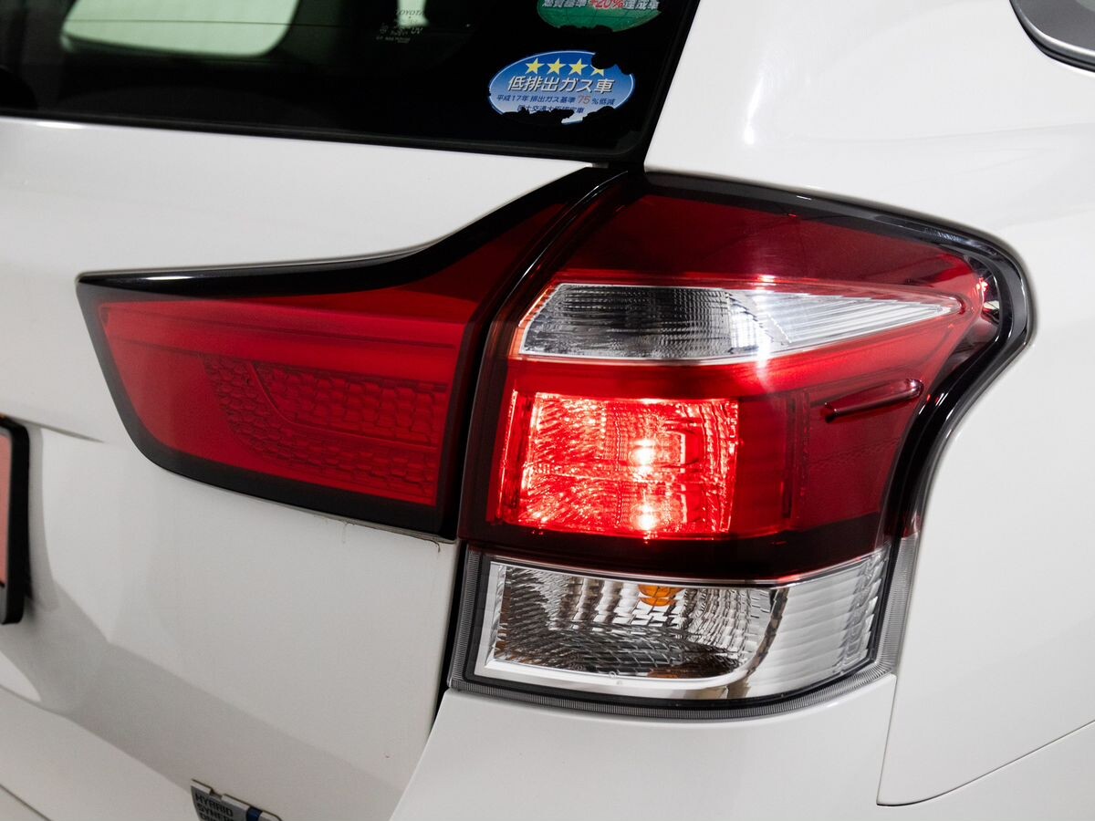 Toyota Corolla Fielder 2016 - фото автомобиля