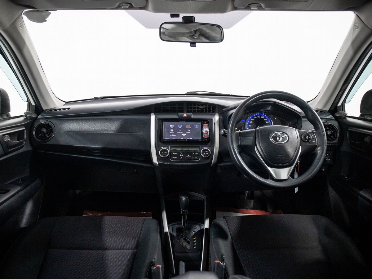 Toyota Corolla Fielder 2016 - фото автомобиля