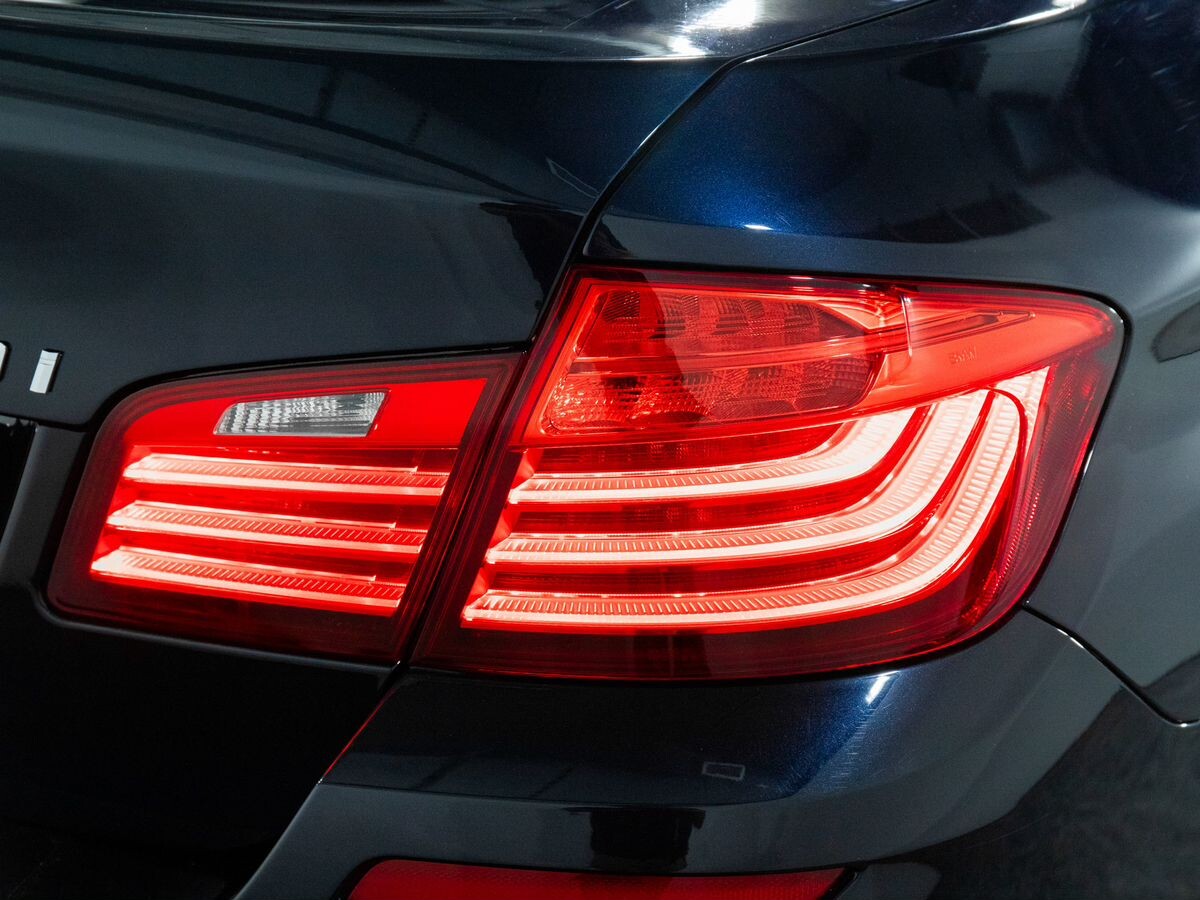 BMW 5-Series 2016 - фото автомобиля