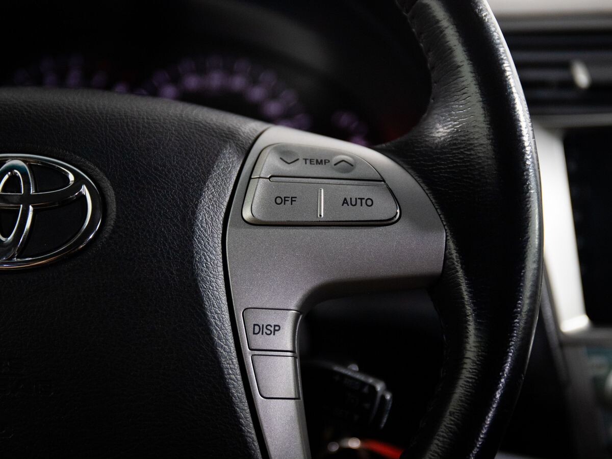 Toyota Camry 2008 - фото автомобиля