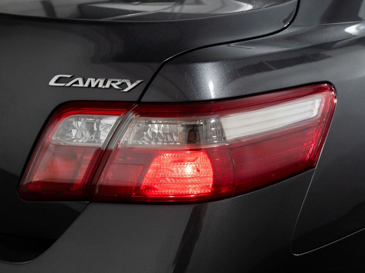 Toyota Camry 2008 - фото автомобиля