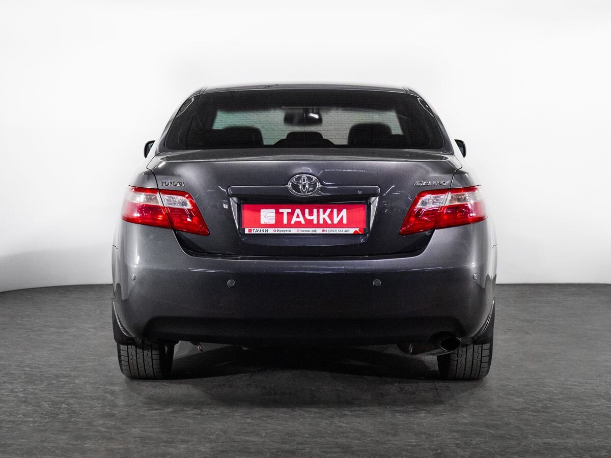 Toyota Camry 2008 - фото автомобиля