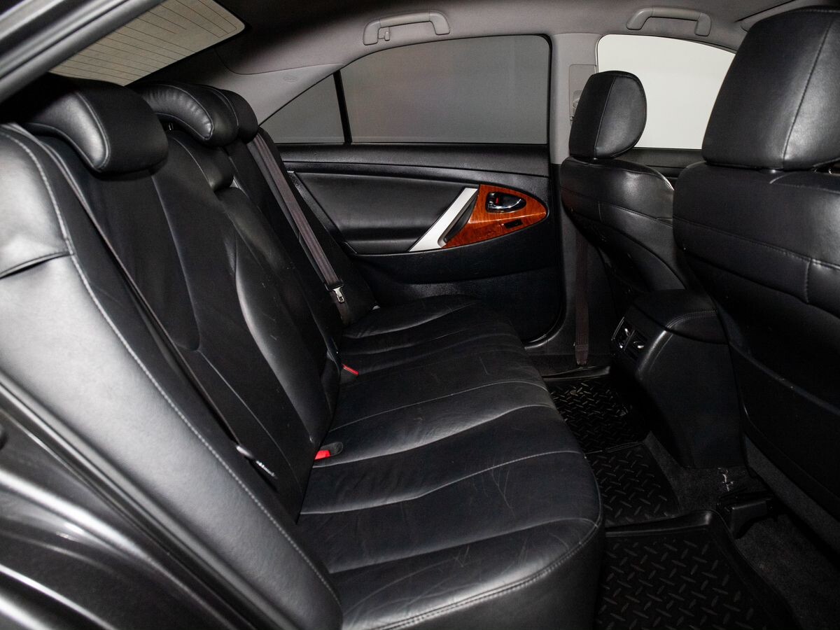 Toyota Camry 2008 - фото автомобиля